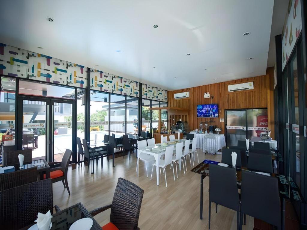 Gt Residence Hotel Buriram Luaran gambar