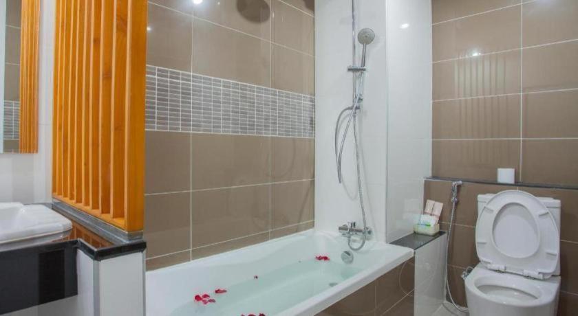 Gt Residence Hotel Buriram Luaran gambar
