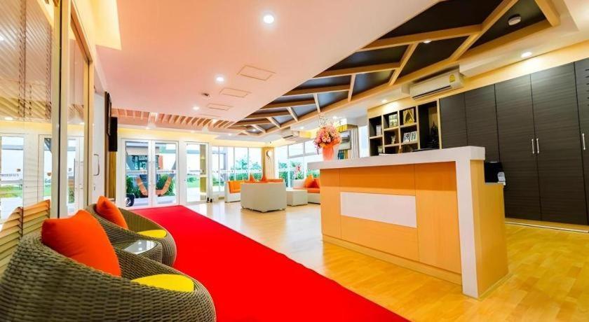 Gt Residence Hotel Buriram Luaran gambar