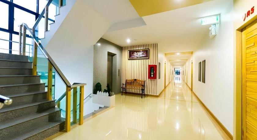 Gt Residence Hotel Buriram Luaran gambar